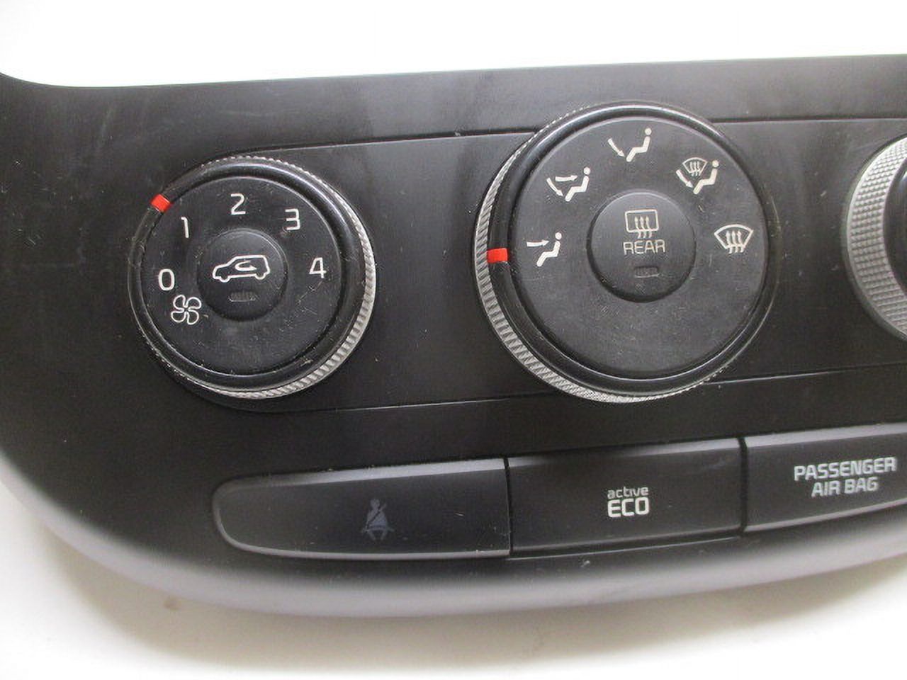 Pre-Owned Kia Soul Manual Climate AC Heater Temperature Control V980