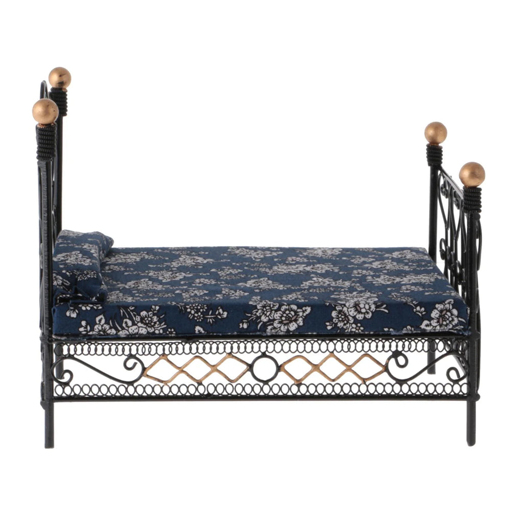 Black Metal Dollhouse Double Bed Furniture E256