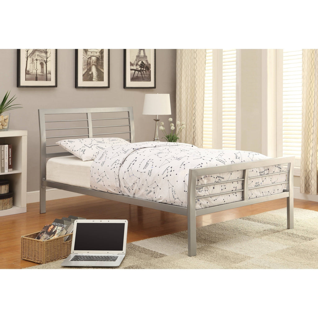 Silver Metal Bed (Full) S683