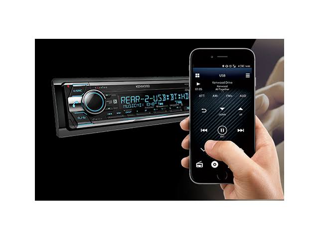 CD Receiver with Bluetooth and HD Radio Y66201