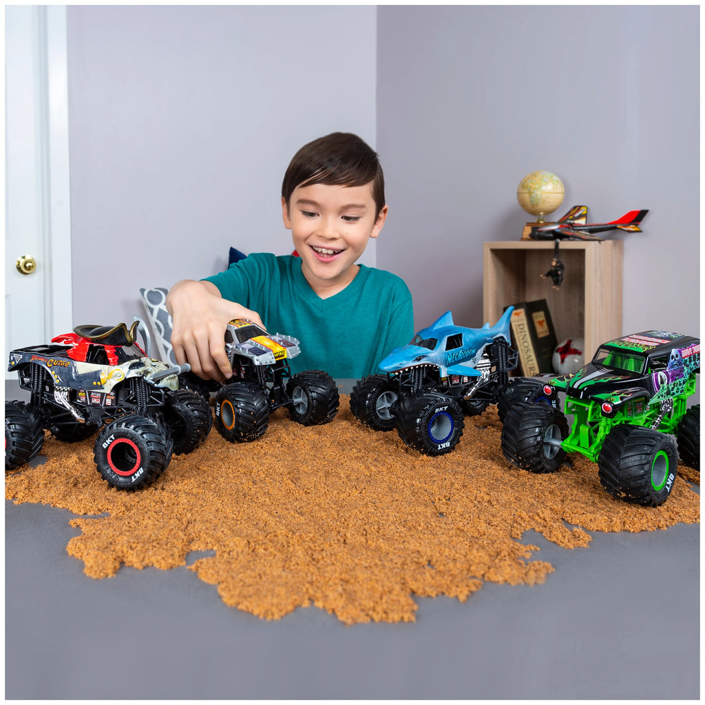 Die-Cast Monster Truck, 1:24 Scale N584