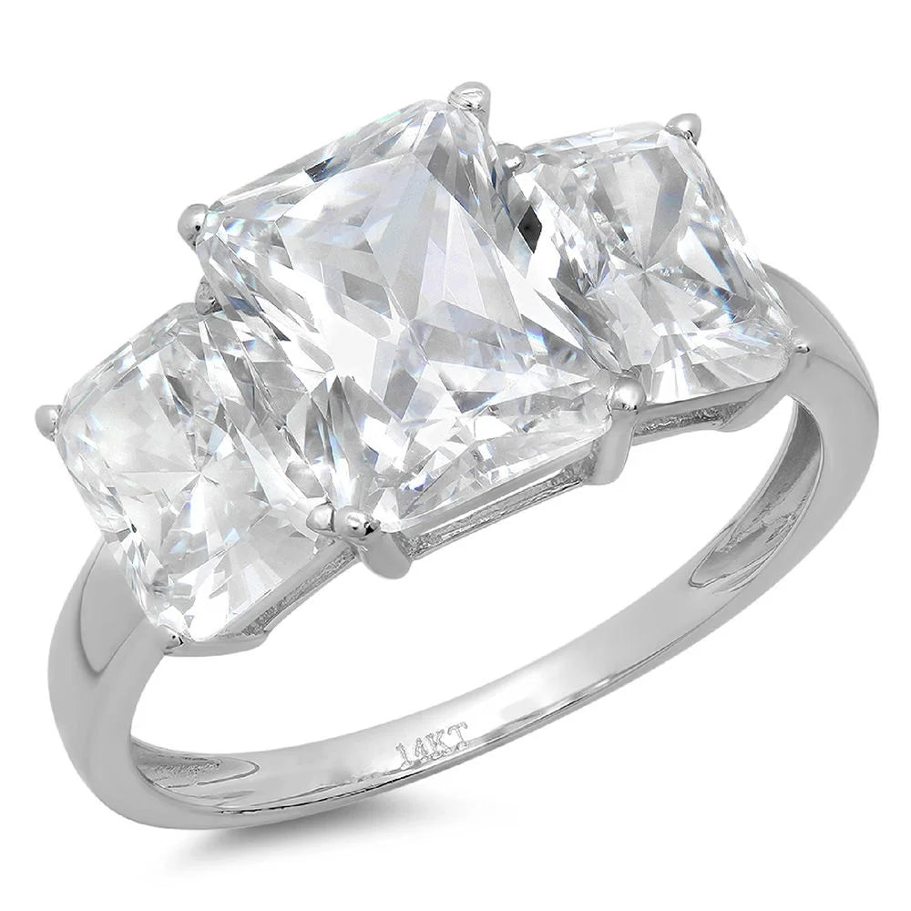 18K White Gold Three-Stone Diamond Engagement Ring Q425930