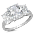 18K White Gold Three-Stone Diamond Engagement Ring Q425930