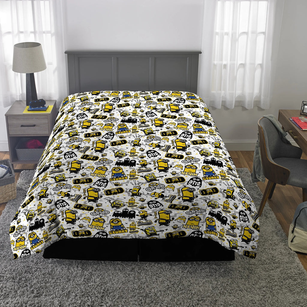 Reversible Blue and Yellow Kids Comforter and Sham Set H237