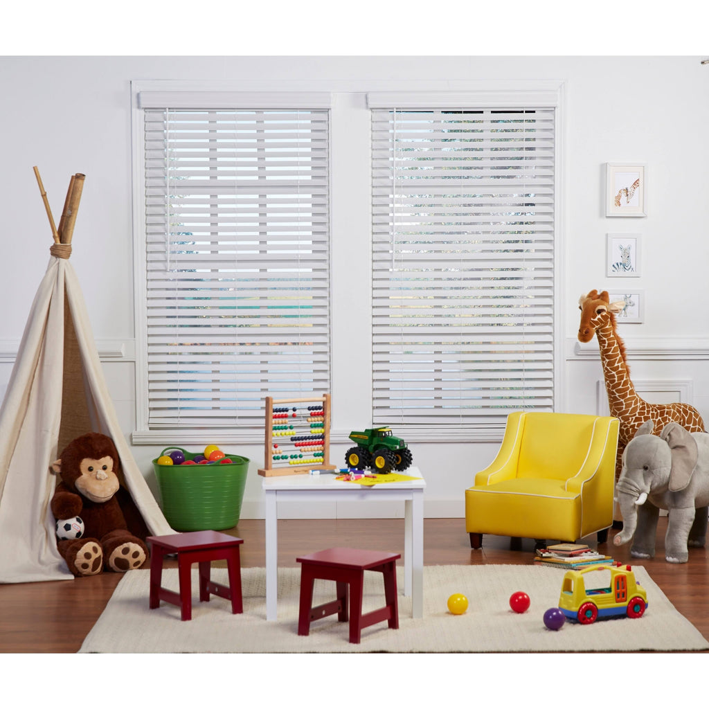 White Cordless Faux Wood Blind R6333