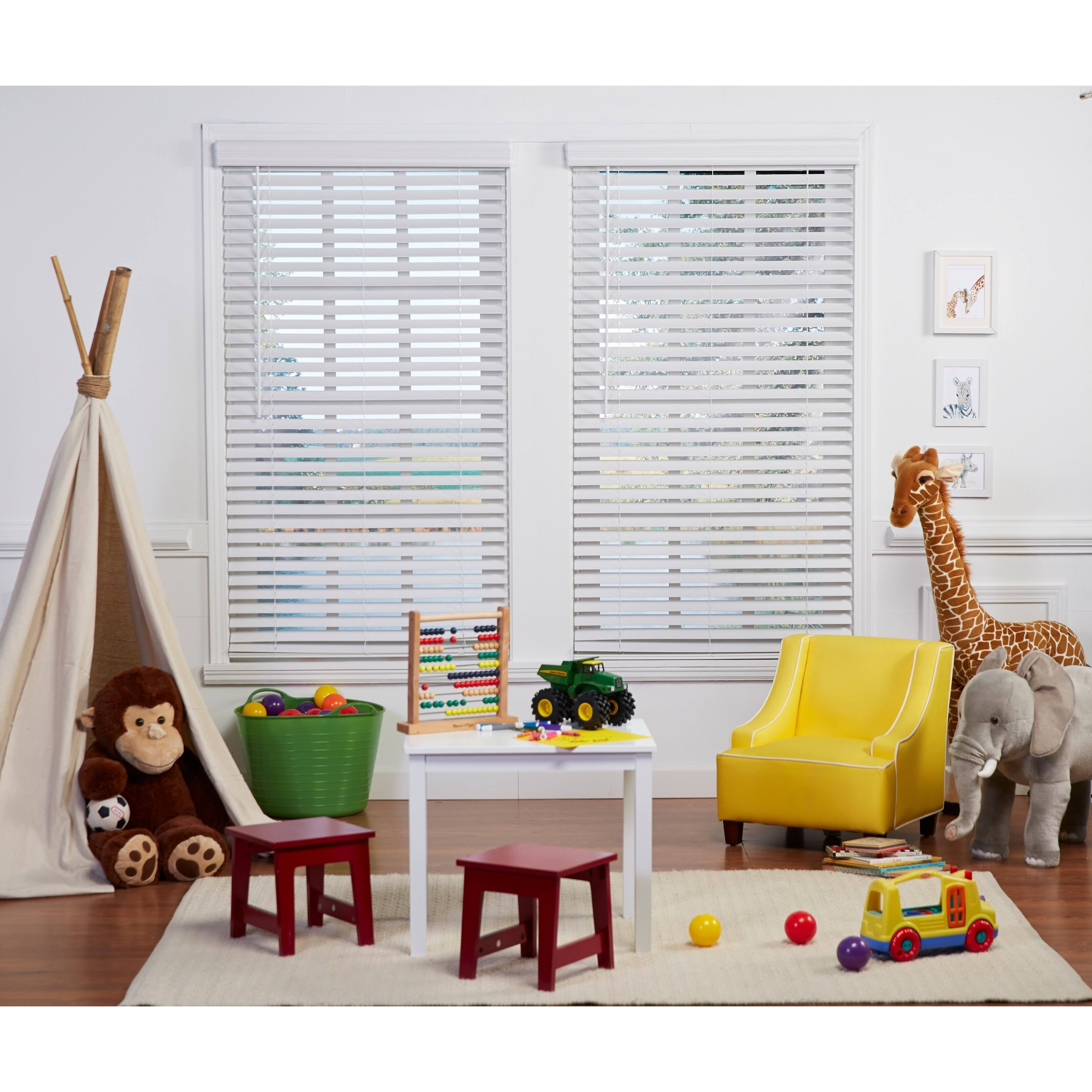 White Cordless Faux Wood Blind R6333