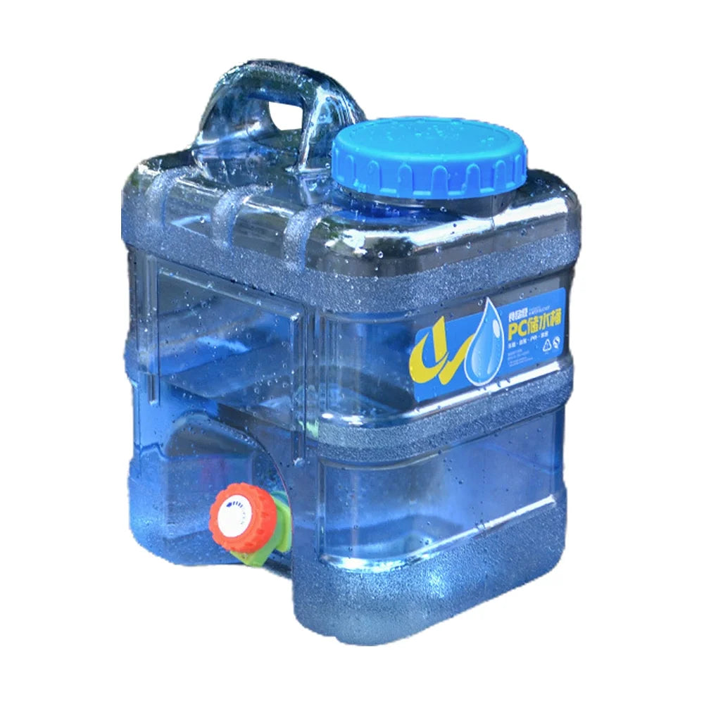 Bucket Water Q390617