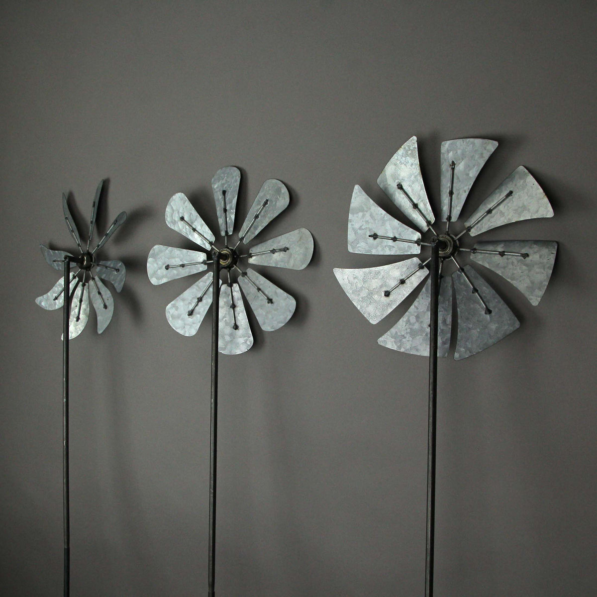 Silver Metal Windmill Wind Spinner Garden Stakes Set of 3 B52112